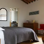 Podere Ferranesi מלון *