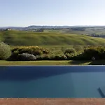 Podere Ferranesi מלון
